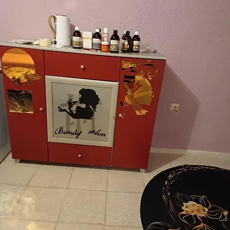 Massage Mit Sauna Jakuzzi ゲストハウス *